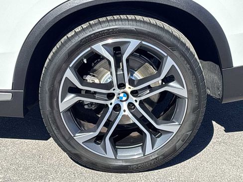 Used 2022 BMW X5 xDrive40i image 12