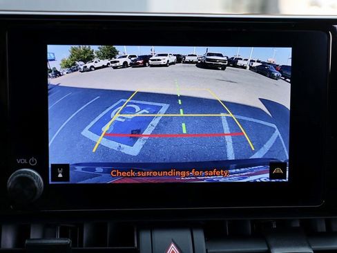 Used 2024 Toyota RAV4 SE image 15