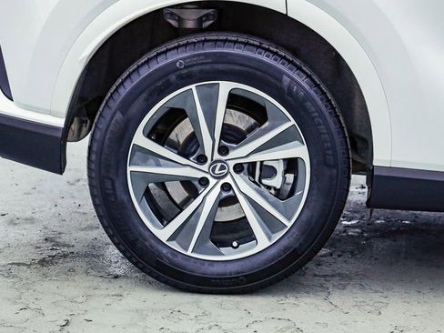 Used 2024 Lexus RX 350 FWD w/ Technology Package image 12