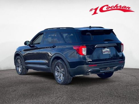 Used 2023 Ford Explorer XLT w/ Equipment Group 202A image 5