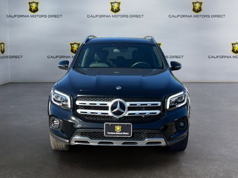 Used 2022 Mercedes-Benz GLB 250 w/ Premium Package Lite image 9