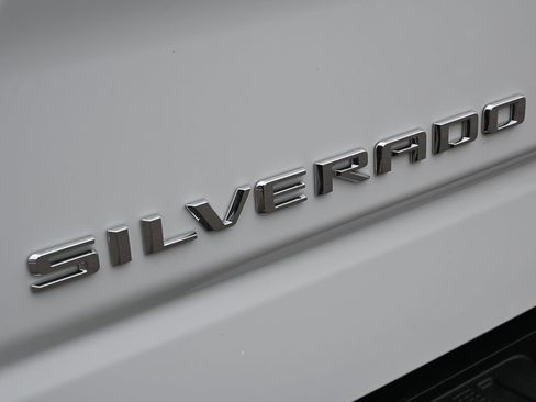 Used 2025 Chevrolet Silverado 1500 W/T image 22