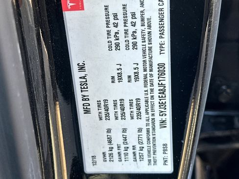 Used 2018 Tesla Model 3 Long Range image 35