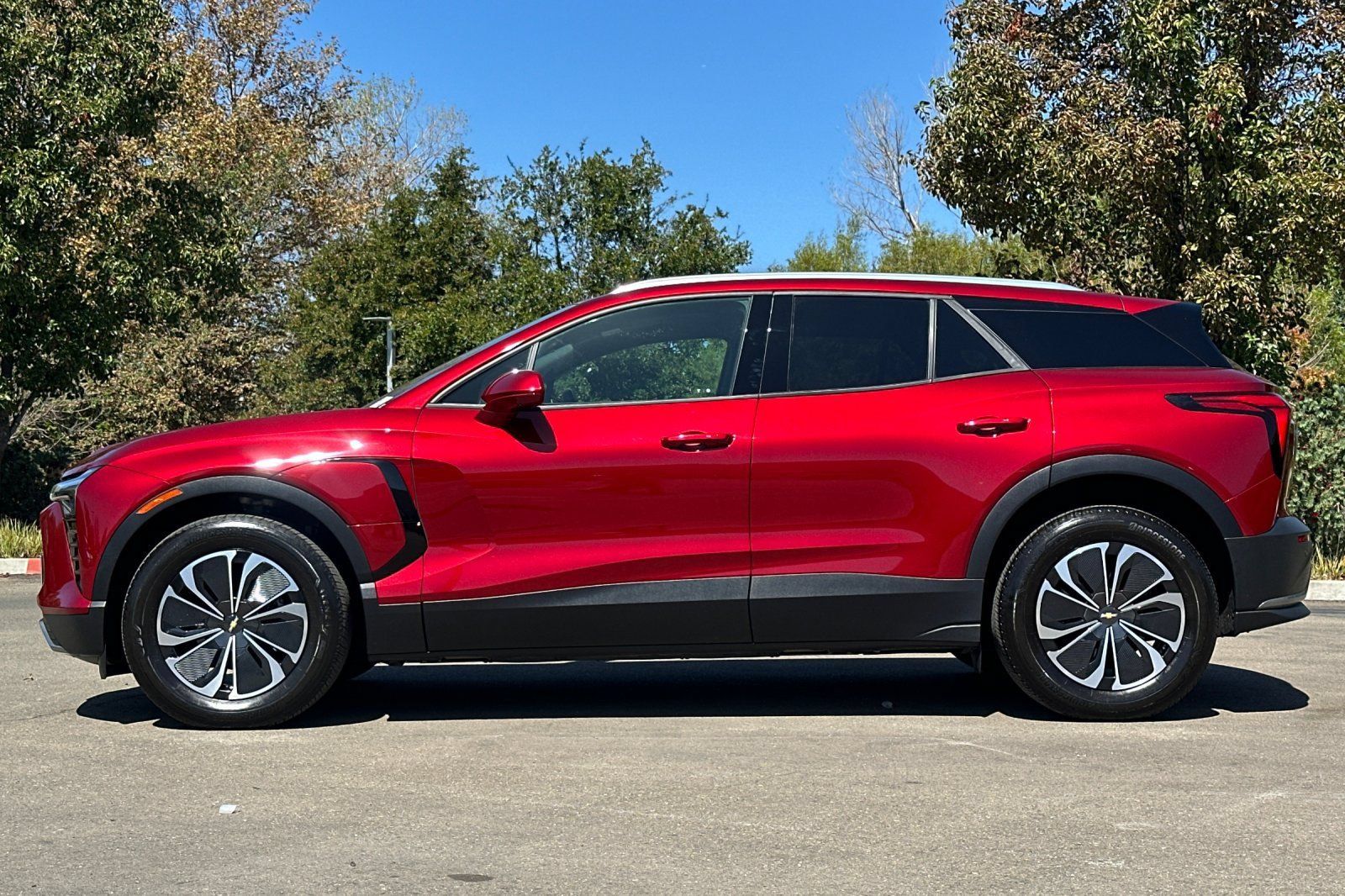 Used 2024 Chevrolet Blazer EV LT AWD/4WD image 7