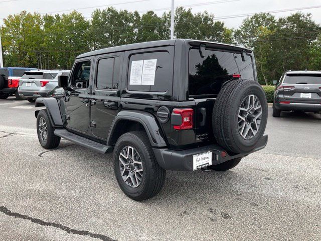 Used 2025 Jeep Wrangler Unlimited Sahara w/ Safety Group AWD/4WD image 19