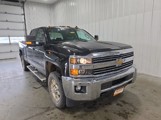 Used 2015 Chevrolet Silverado 3500 LT w/ LT Convenience Package AWD/4WD image 2