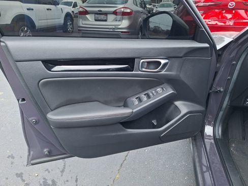 Used 2024 Honda Civic EX-L image 11