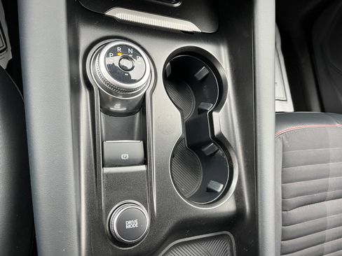 Used 2025 Ford Explorer ST-Line image 11