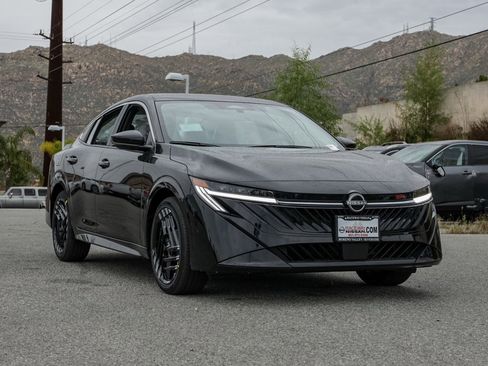 New 2026 Nissan Sentra SR image 2