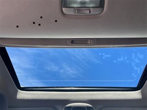 Used 2022 Subaru Outback Touring image 18