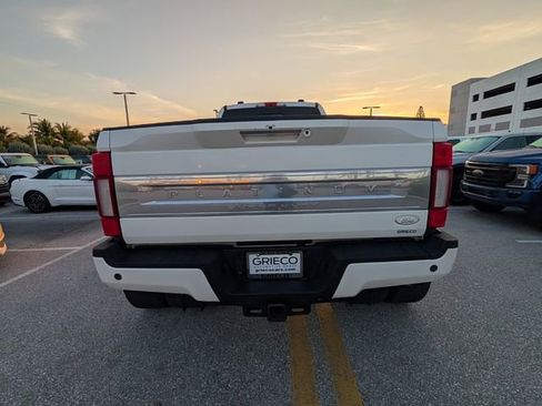 Used 2022 Ford F450 Platinum image 11