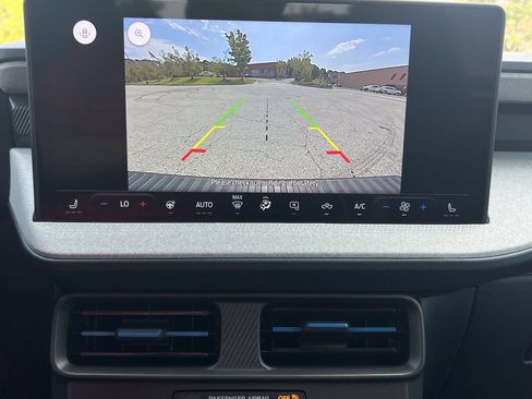 New 2025 Ford Maverick XLT w/ XLT Luxury Package FWD image 3