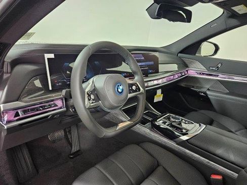 New 2024 BMW i7 eDrive50 image 11