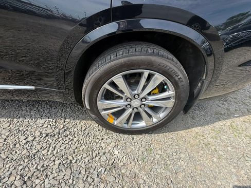 Used 2023 Cadillac XT6 Premium Luxury w/ Platinum Package AWD/4WD image 9