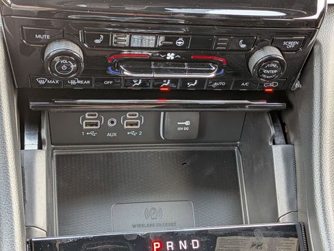 New 2025 Jeep Grand Cherokee Altitude image 19