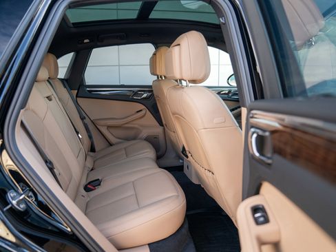 New 2026 Porsche Macan image 26