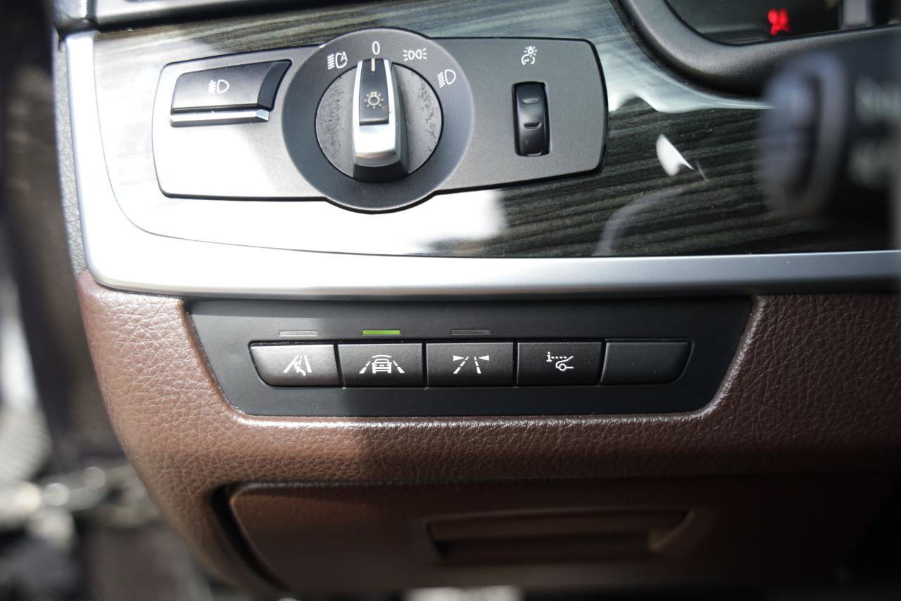 Used 2014 BMW 535i Sedan RWD image 40