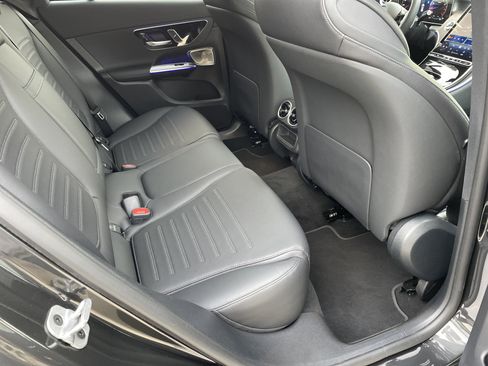 Certified 2025 Mercedes-Benz GLC 300 4MATIC image 43