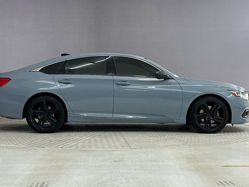 Used 2021 Honda Accord Sport image 7