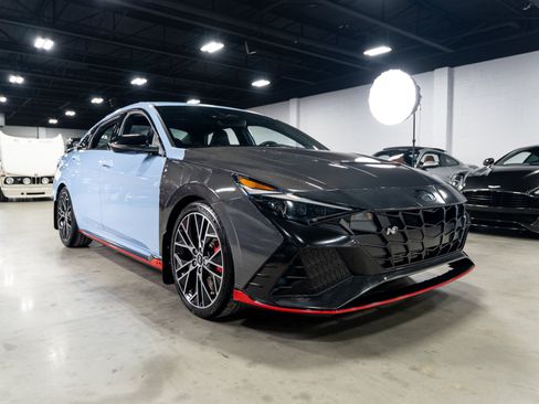 Used 2023 Hyundai Elantra N FWD image 11