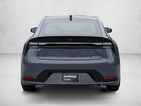 New 2026 Toyota Prius Plug-In Hybrid FWD image 8