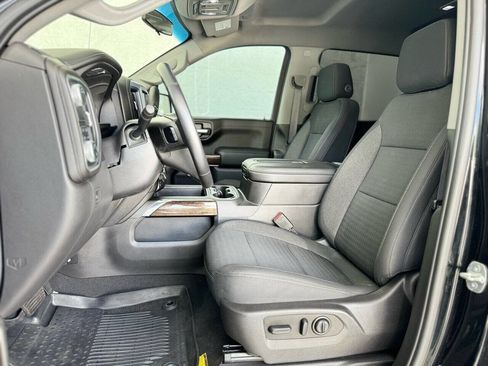 Used 2020 GMC Sierra 1500 Elevation w/ Elevation Value Package image 9