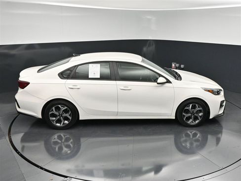 Used 2019 Kia Forte LXS FWD image 22