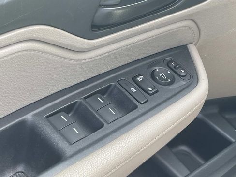 Used 2019 Honda Odyssey EX-L image 18
