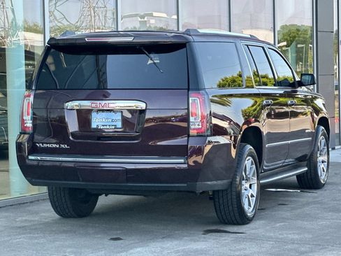 Used 2017 GMC Yukon XL Denali w/ Open Road Package AWD/4WD image 3