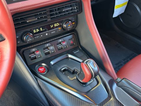 Used 2024 Nissan GT-R Premium w/ Premium Interior Package image 53