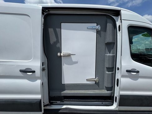 Used 2023 Ford E-Transit Medium Roof w/ Interior Upgrade Package RWD image 19