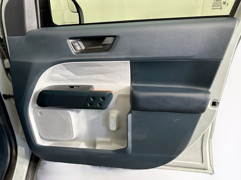 Used 2023 Ford Maverick XLT image 30