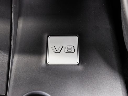 Used 2025 Mercedes-Benz GLS 580 4MATIC image 40