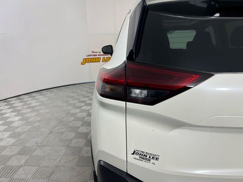 Used 2023 Nissan Rogue SL w/ SL Premium Package FWD image 12