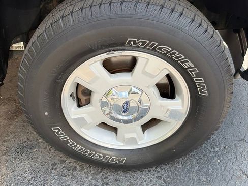 Used 2011 Ford F150 XLT w/ XLT Convenience Pkg AWD/4WD image 9