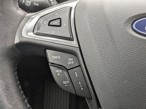 Used 2019 Ford Fusion Titanium image 17