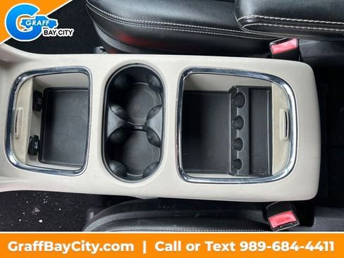 Used 2019 Dodge Grand Caravan SXT image 24