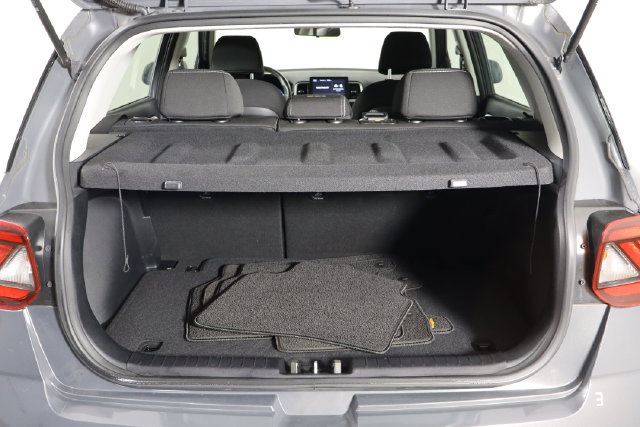Used 2024 Hyundai Venue SEL FWD image 18