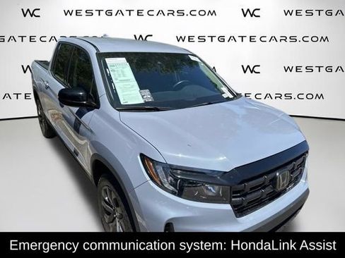 Used 2025 Honda Ridgeline Sport image 13