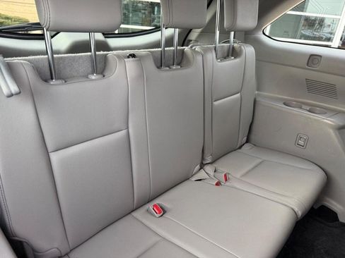 Used 2016 Toyota Highlander XLE image 13