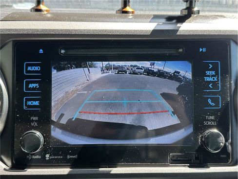 Used 2018 Toyota Tacoma TRD Off-Road w/ Technology Package image 25