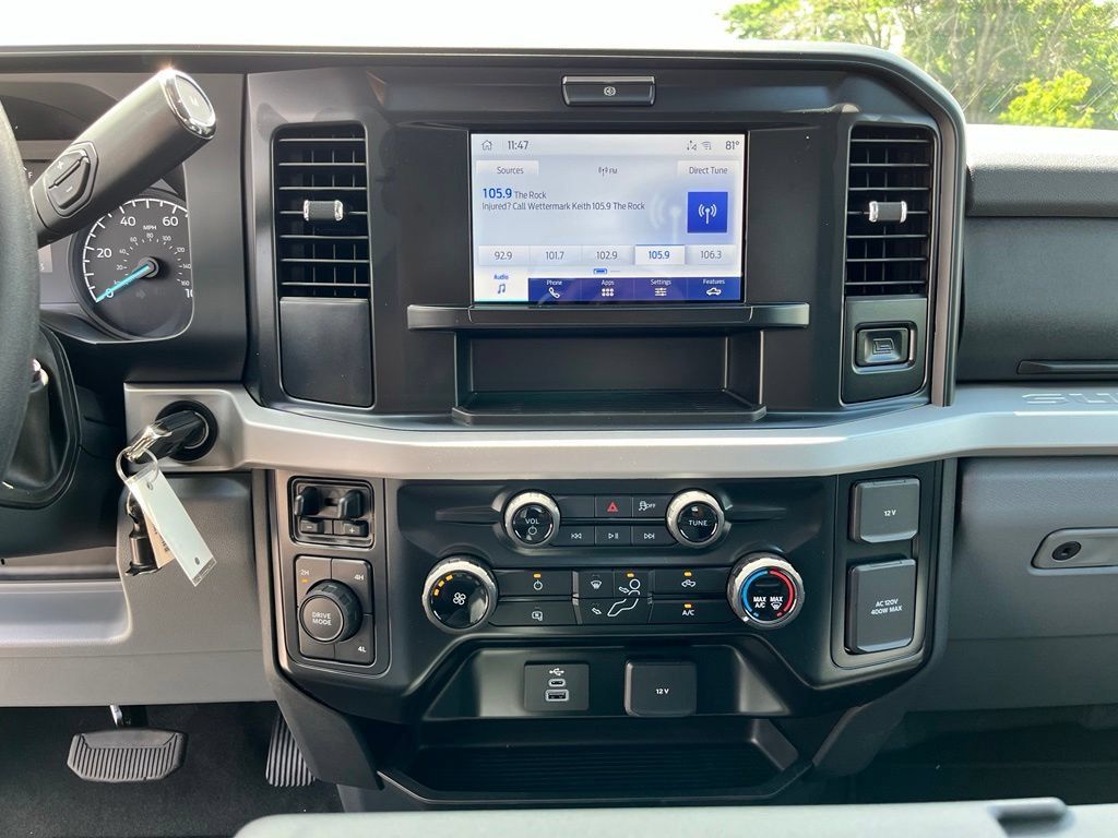 New 2026 Ford F250 XLT AWD/4WD image 19