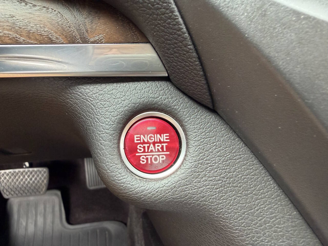 Used 2020 Acura MDX w/ Technology Package AWD/4WD image 25