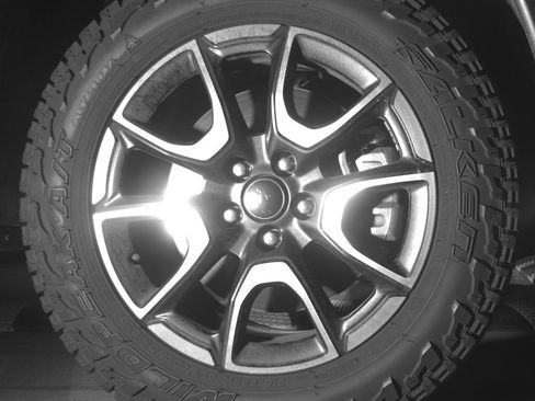 Used 2025 Jeep Compass Trailhawk image 13