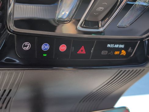 New 2026 Cadillac Vistiq Luxury image 13