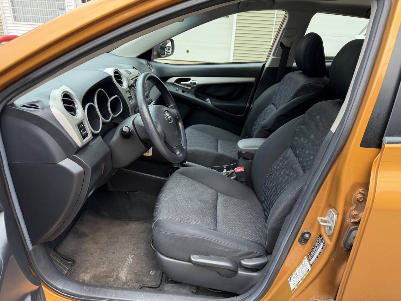 Used 2009 Toyota Matrix S w/ All Weather Guard Pkg FWD image 21