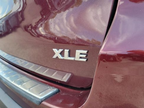 Used 2016 Toyota Highlander XLE FWD image 36