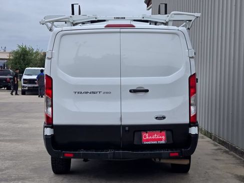 Used 2023 Ford Transit 250 Low Roof RWD image 9