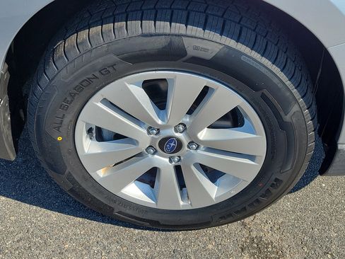 Used 2016 Subaru Outback 2.5i Premium image 8