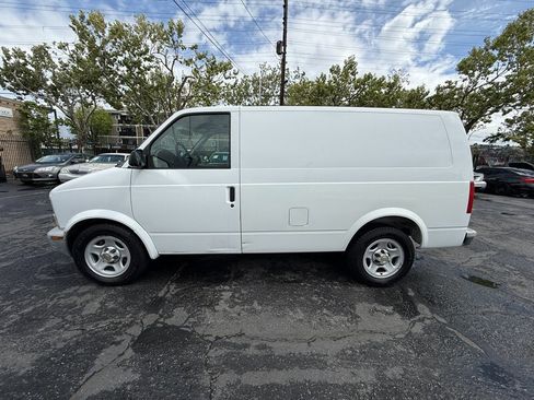 Used 2004 Chevrolet Astro image 8